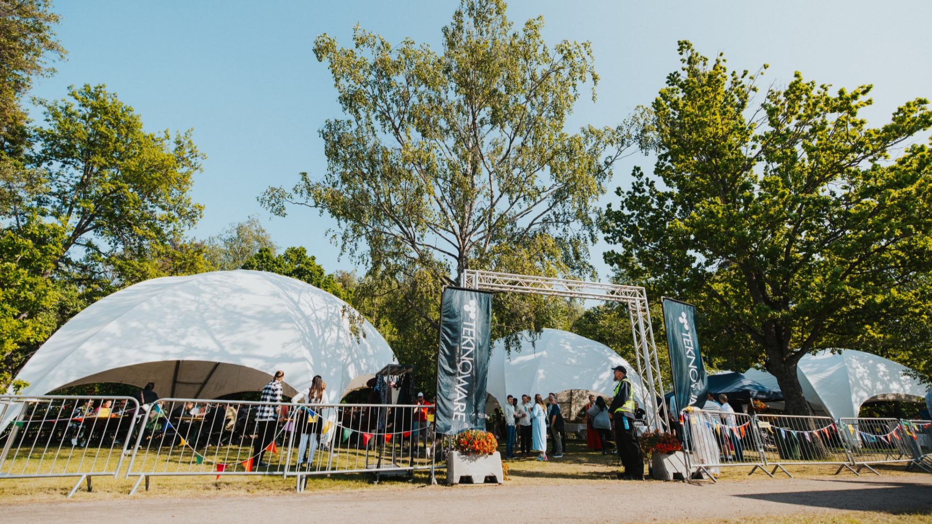 Henkilöstön kesäjuhlat festareilla