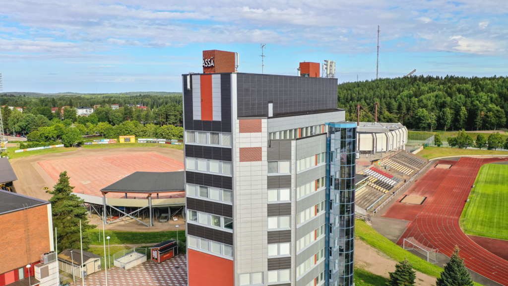 Sovitekasetteja vaadittiin todella paljon eri kokoisina ja värisinä, johtuen rakennuksen muodoista.